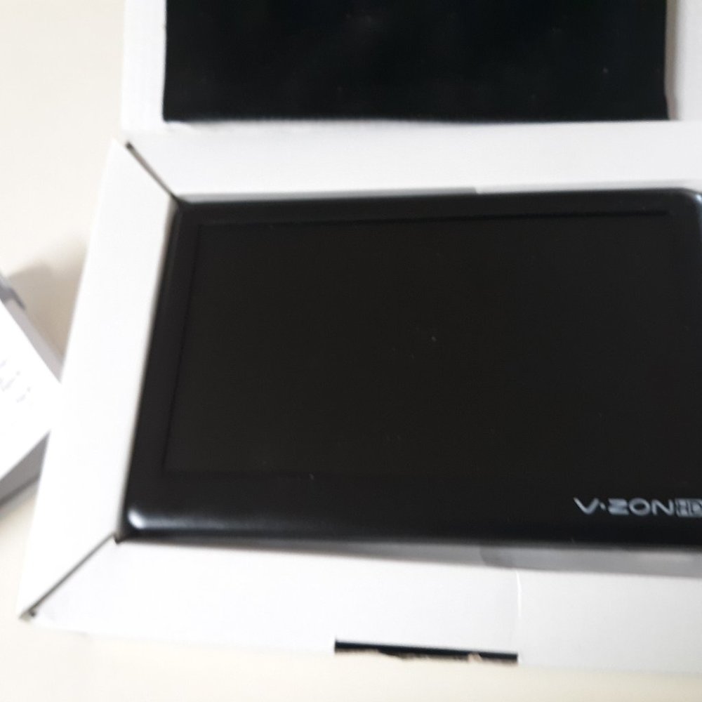 COBY PORTABLE  HD  VIDEO PLAYER